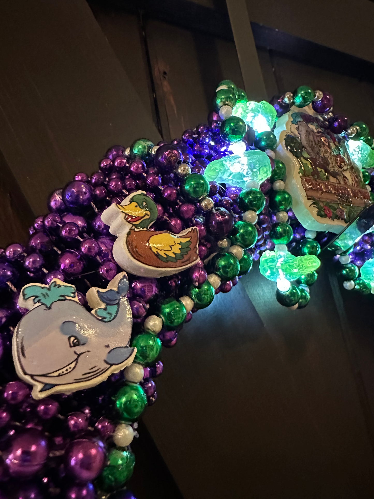 Krewe of 25:Float 9,  Mardi Gras Menagerie